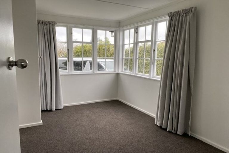 Photo of property in 6 Forth Terrace, Roslyn, Palmerston North, 4414