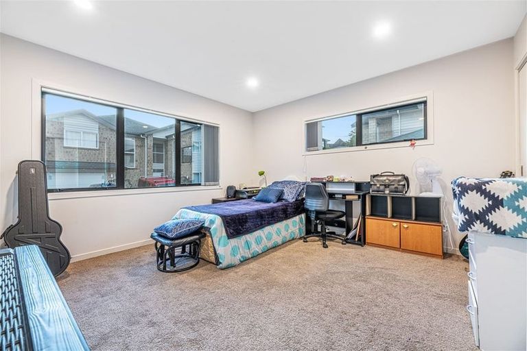 Photo of property in 216c Metcalfe Road, Ranui, Auckland, 0612