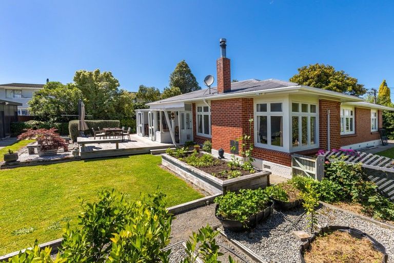 Photo of property in 122 Charles Street, Blenheim, 7201