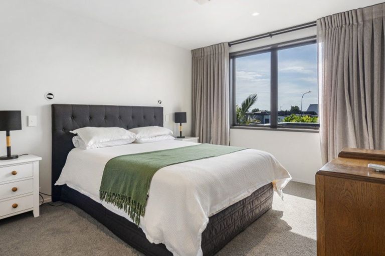 Photo of property in 563 Grenada Street, Papamoa Beach, Papamoa, 3118