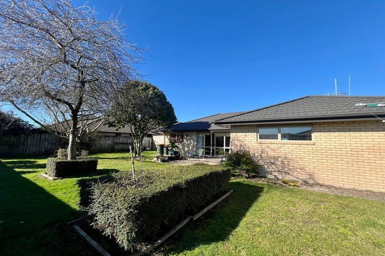 Photo of property in 129 Saint James Drive, Huntington, Hamilton, 3210