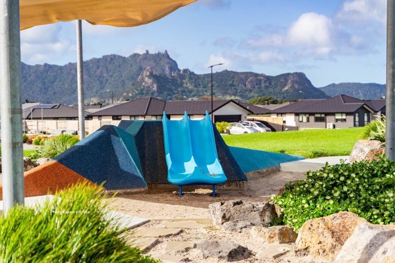 Photo of property in 9 Taurangawaka Road, One Tree Point, 0118