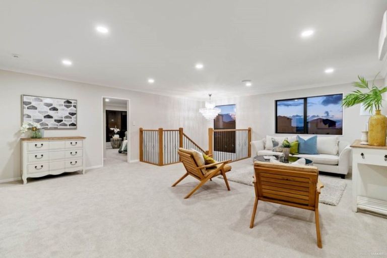 Photo of property in 60 Lime Hill Rise, Flat Bush, Auckland, 2019