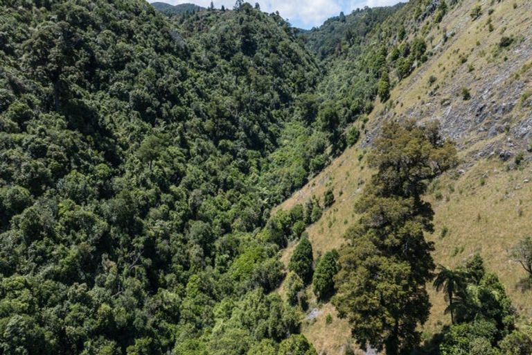 Photo of property in 742 Rameka Creek Road, East Takaka, Takaka, 7183