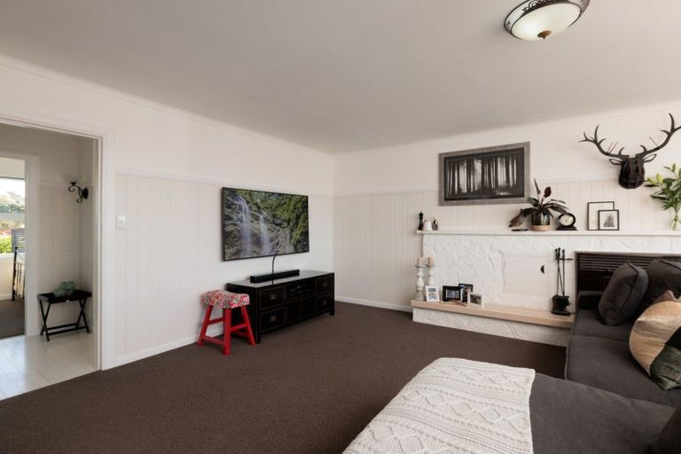 Photo of property in 156 Hinewa Road, Otumoetai, Tauranga, 3110