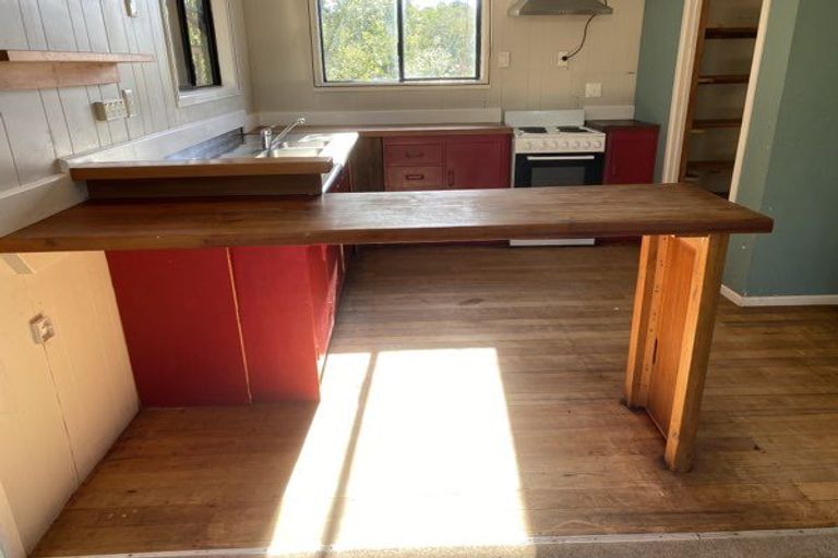 Photo of property in 43 Ambler Avenue, Glen Eden, Auckland, 0602