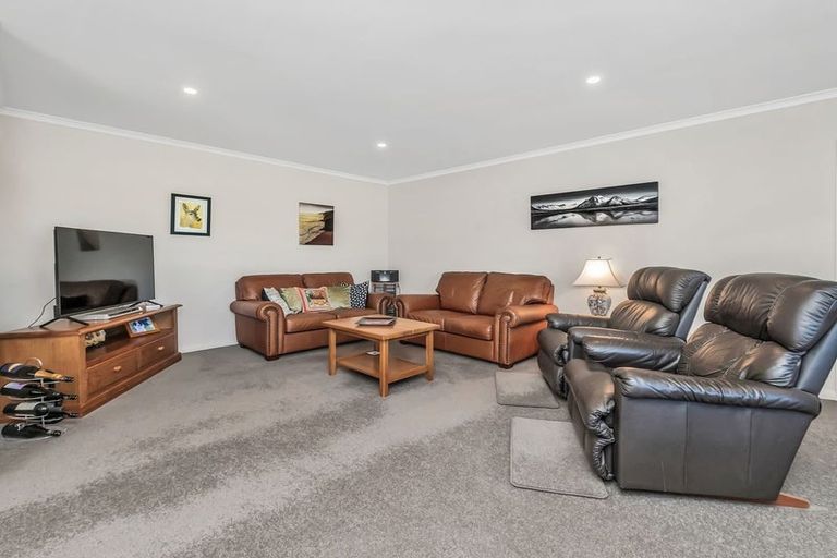 Photo of property in 4 Cressy Place, Darfield, 7510