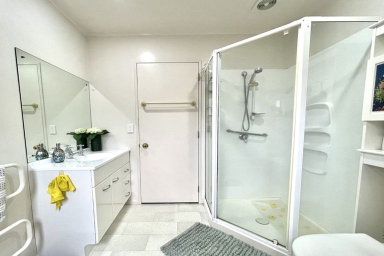 Photo of property in 1/358 Waiwhetu Road, Fairfield, Lower Hutt, 5011