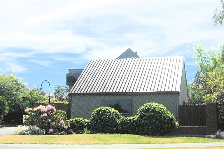 Photo of property in 7 Tangmere Place, Burwood, Christchurch, 8061