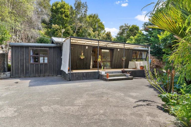 Photo of property in 1913 Paparoa Valley Road, Paparoa, 0571