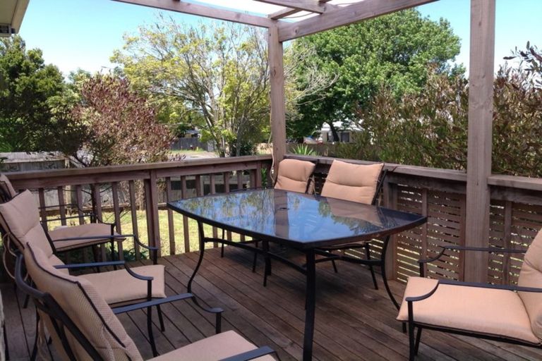 Photo of property in 241 Mahia Road, Weymouth, Auckland, 2103