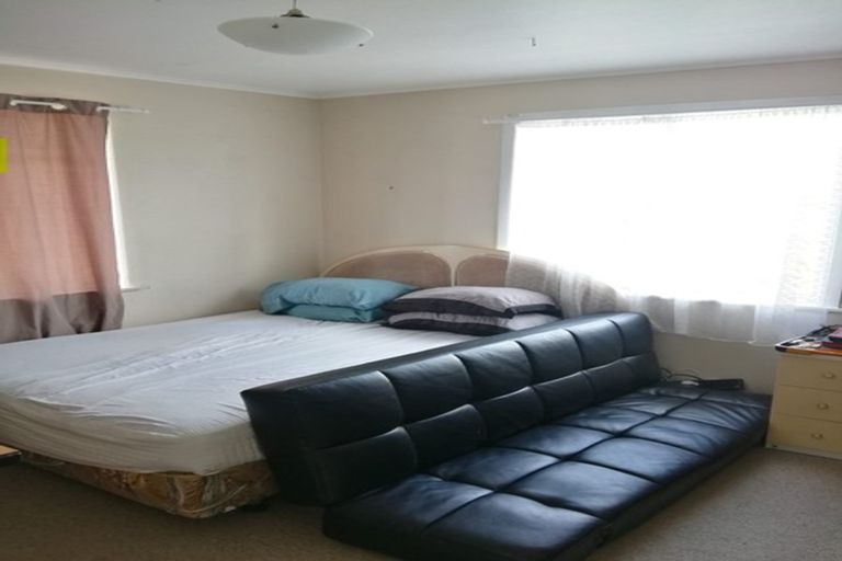 Photo of property in 448 Don Buck Road, Massey, Auckland, 0614