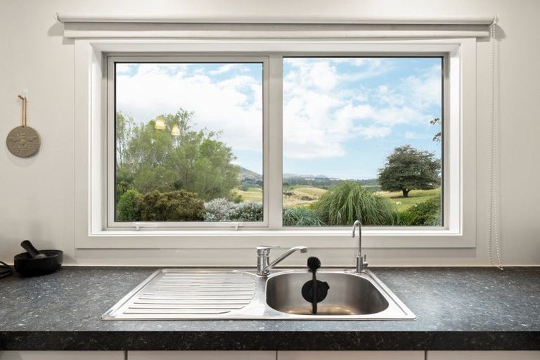 Photo of property in 37 Settlement Hill Road, Owaka, 9586