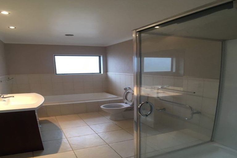 Photo of property in 143 Cyril French Drive, Flat Bush, Auckland, 2016