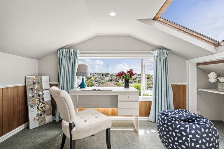 Photo of property in 1/23 Quebec Road, Milford, Auckland, 0620