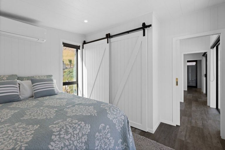 Photo of property in 4a Shoal Beach Road, Aramoana, Omakere, 4271