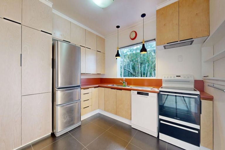 Photo of property in 10 Hornsey Road, Melrose, Wellington, 6023