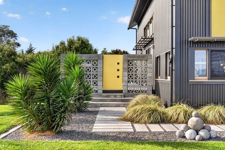 Photo of property in 216 Glenmorven Road, Morison Bush, Greytown, 5794