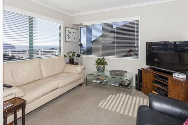 Photo of property in 125 Pacific View Drive, Whangamata, 3620
