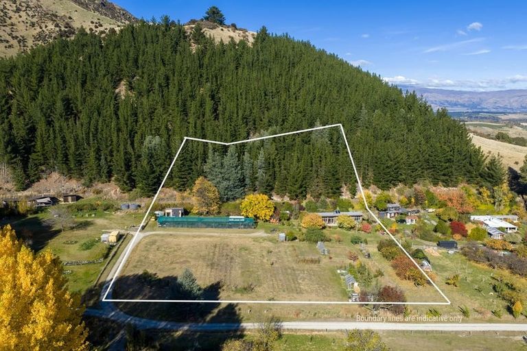 Photo of property in 84 Nook Road, Lake Hawea, 9382