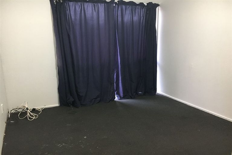 Photo of property in 16 Metcalfe Road, Ranui, Auckland, 0612
