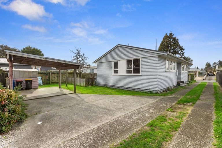 Photo of property in 9 Henderson Crescent, Parkvale, Tauranga, 3112