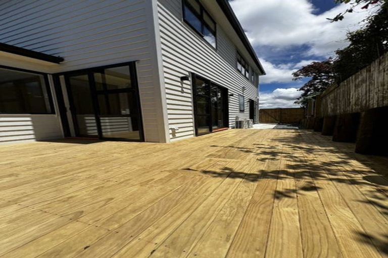 Photo of property in 7a Hinau Street, New Lynn, Auckland, 0600