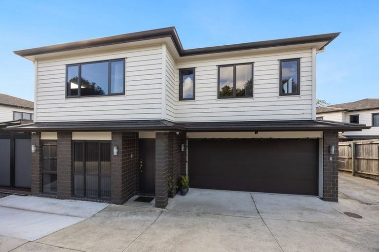 Photo of property in 6 Te Hiko Way, Mangere, Auckland, 2022