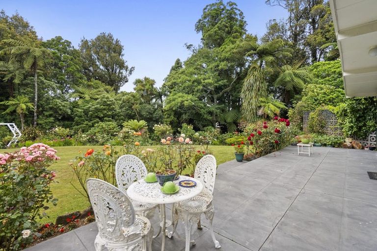 Photo of property in 12 Totara Terrace, Inglewood, 4330