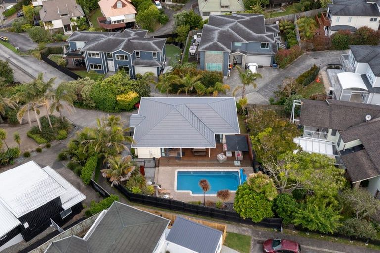 Photo of property in 83b William Bayes Place, Red Beach, 0932