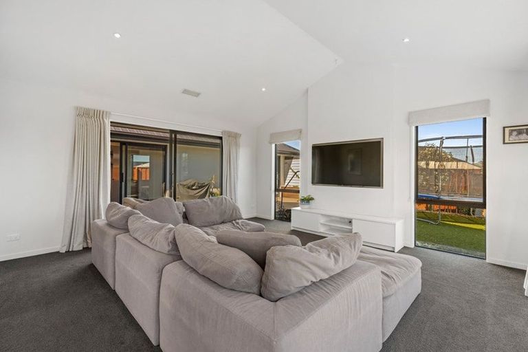 Photo of property in 1 Manaia Street, Pegasus, 7612