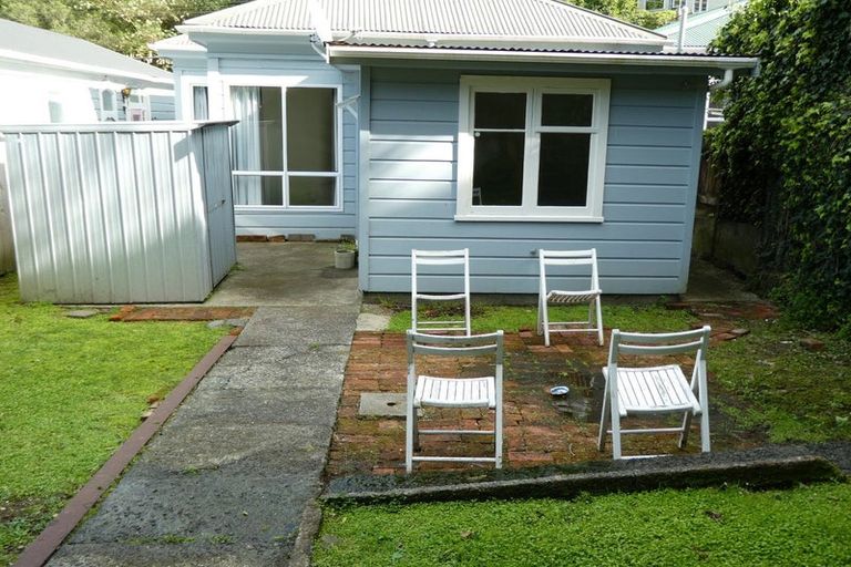 Photo of property in 174 Aro Street, Aro Valley, Wellington, 6021