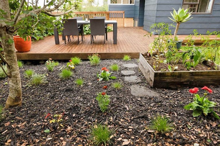 Photo of property in 2/15b Nandana Drive, Glen Eden, Auckland, 0602