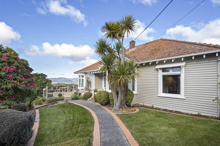 Photo of property in 39 Mills Road, Brooklyn, Wellington, 6021