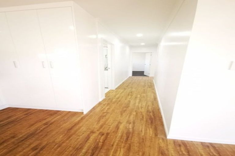 Photo of property in 124d Rosier Road, Glen Eden, Auckland, 0602