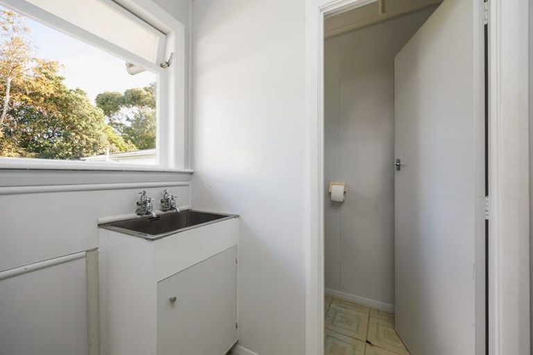 Photo of property in 90 Wood Street, Takaro, Palmerston North, 4410