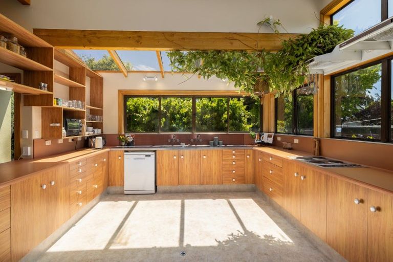 Photo of property in 111 Mays Road, St Albans, Christchurch, 8052