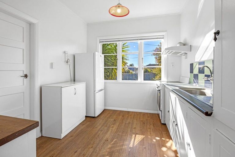 Photo of property in 33 Riley Crescent, Woolston, Christchurch, 8023