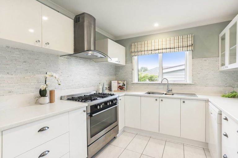 Photo of property in 197a Main North Road, Redwood, Christchurch, 8051