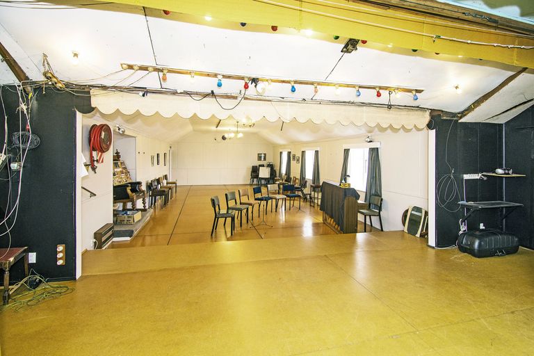 Photo of property in 10 Albert Street, Island Bay, Wellington, 6023