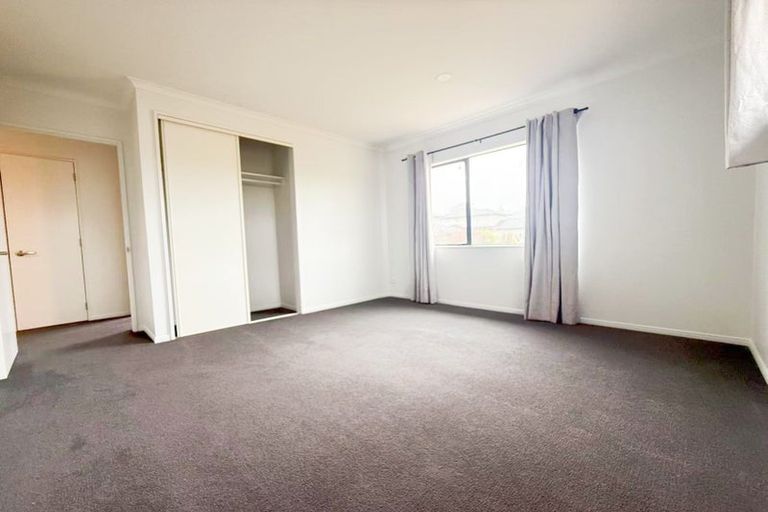 Photo of property in 26 Coachman Drive, Flat Bush, Auckland, 2016