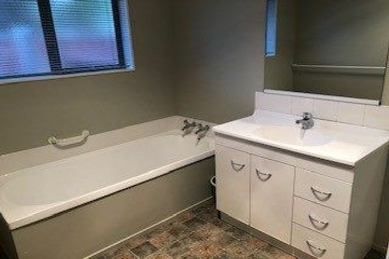 Photo of property in 20 Nottingham Drive, Hamilton East, Hamilton, 3216