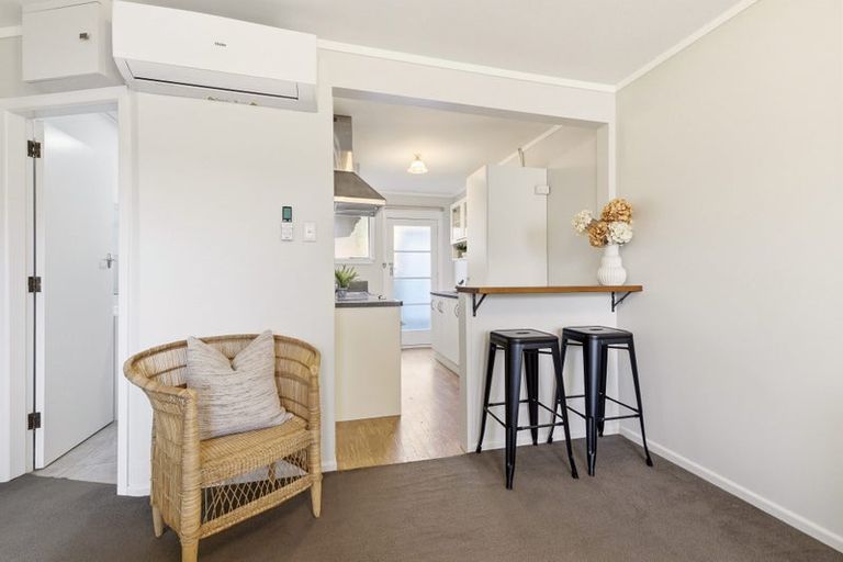 Photo of property in 2/22 Holly Road, St Albans, Christchurch, 8014