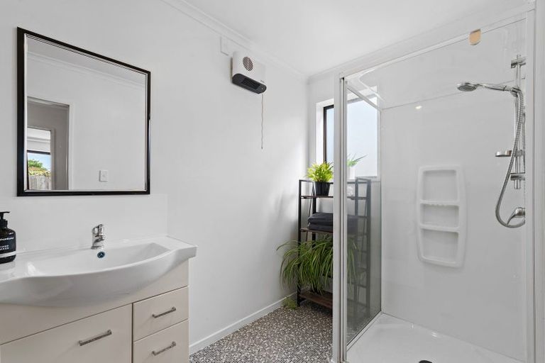 Photo of property in 3/129 Clarence Street, Riccarton, Christchurch, 8011