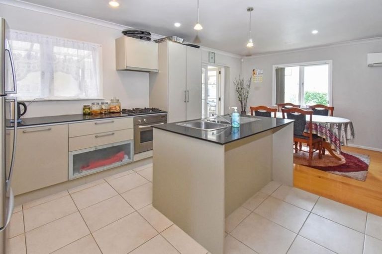 Photo of property in 1/14 Fairview Road, Papatoetoe, Auckland, 2025