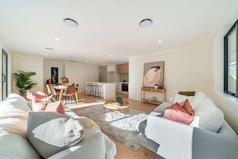 Photo of property in 115 Silverstream Road, Crofton Downs, Wellington, 6035