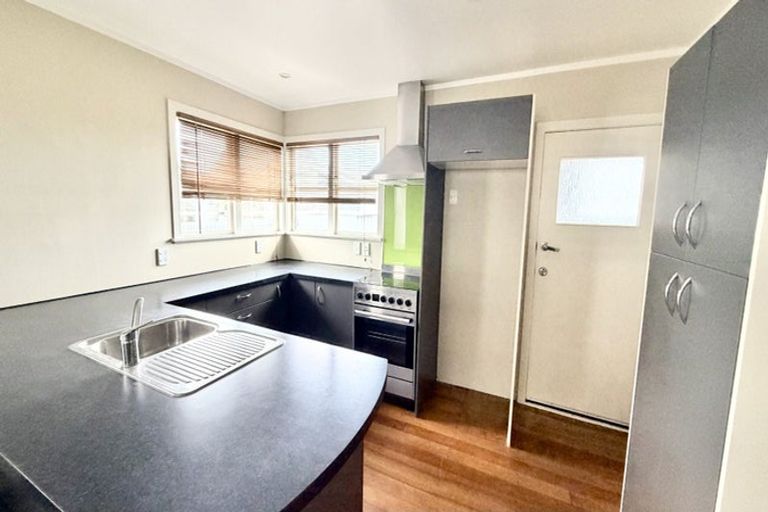 Photo of property in 17 Deal Crescent, Flaxmere, Hastings, 4120