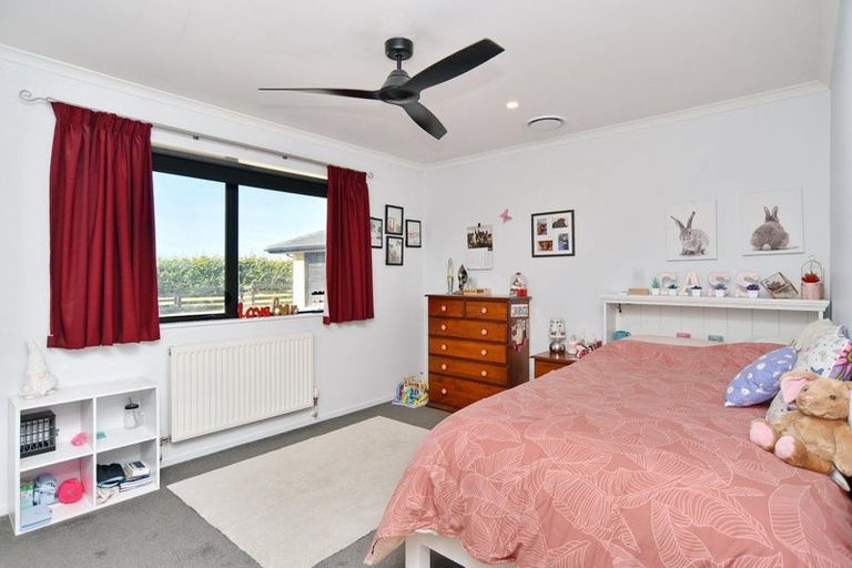 Photo of property in 77 Bridge Road, Fernside, Rangiora, 7475