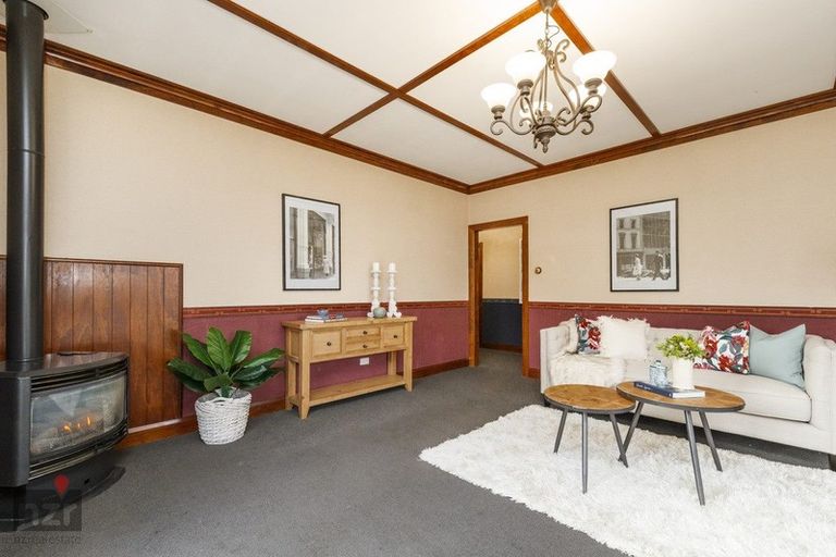 Photo of property in 16 Pirinoa Street, Feilding, 4702