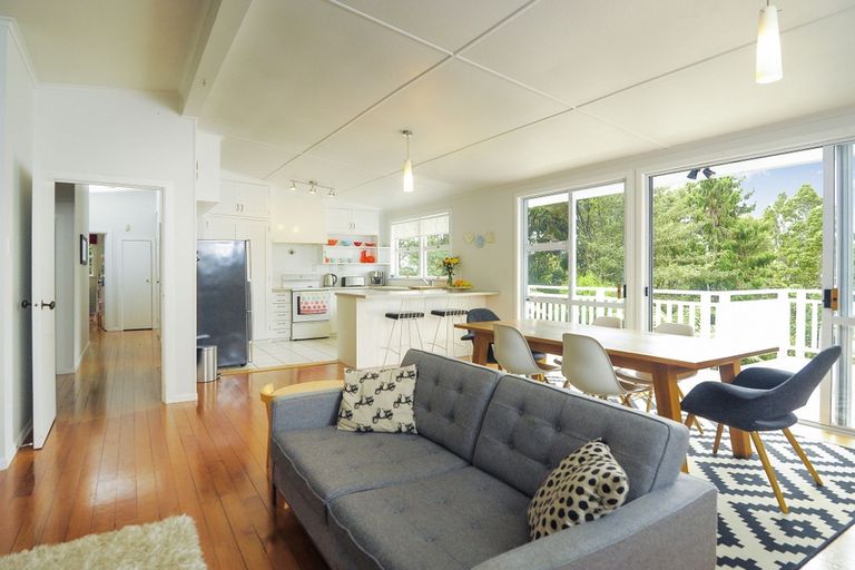 Photo of property in 232 Konini Road, Titirangi, Auckland, 0604